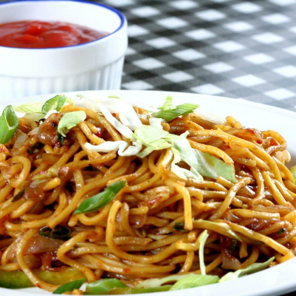 Veggie Noodles With Roasted Tomato Sauce